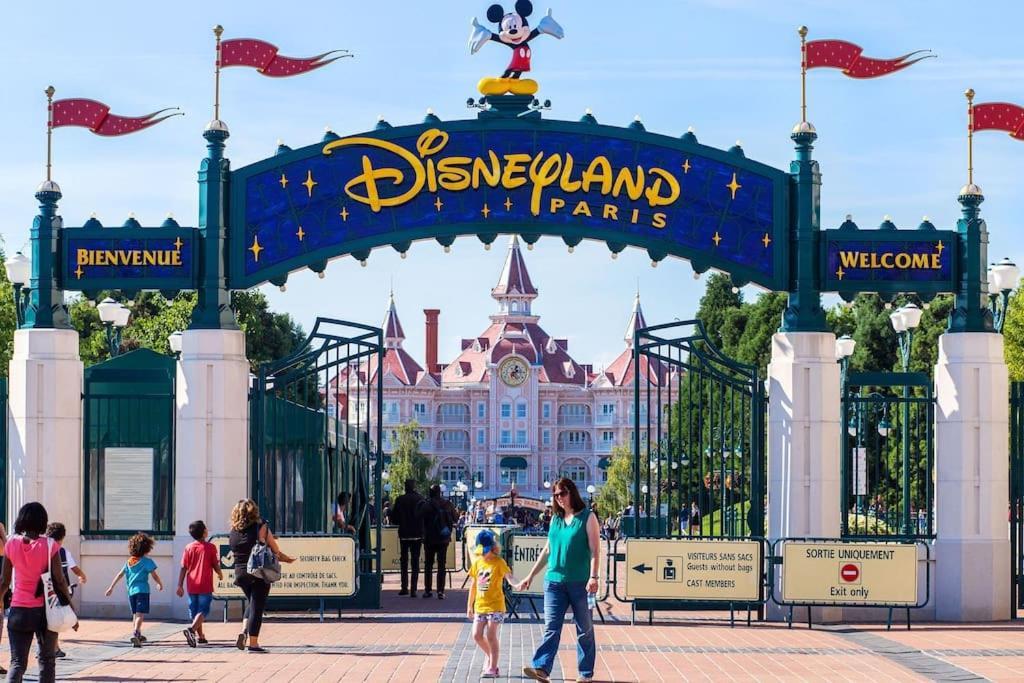 L'Olivier Centre Ville Parking Disneyland 4 Personnes Et 1 Bebe Bailly-Romainvilliers Extérieur photo